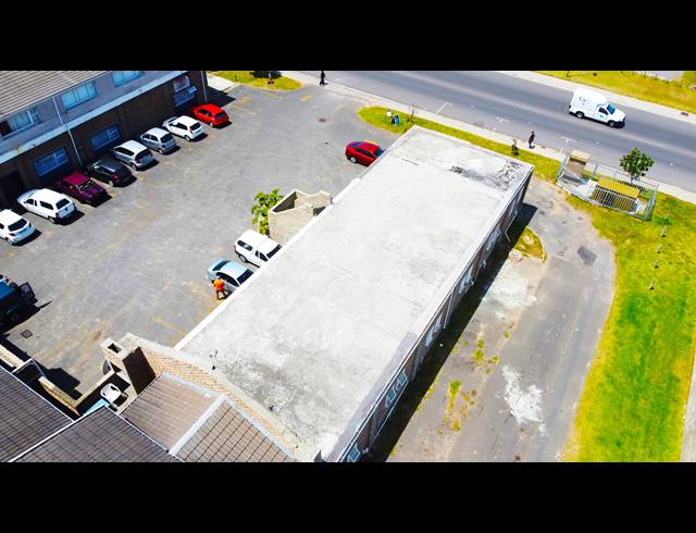 242M² BUSINESS CENTRE FOR SALE IN KLEINMOND CENTRAL